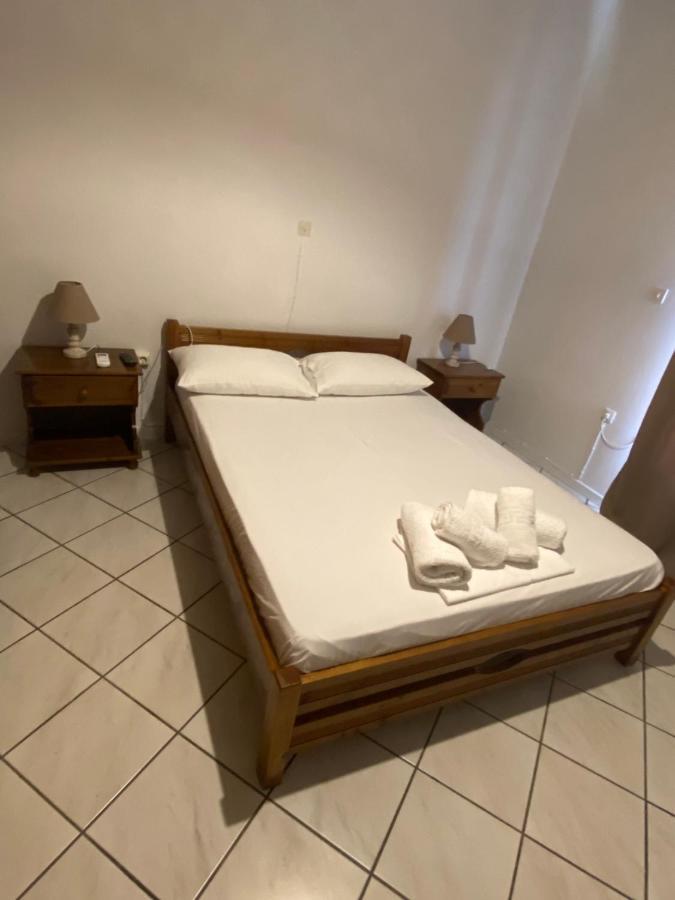 Amnia Apartment Agios Romanos Exterior photo